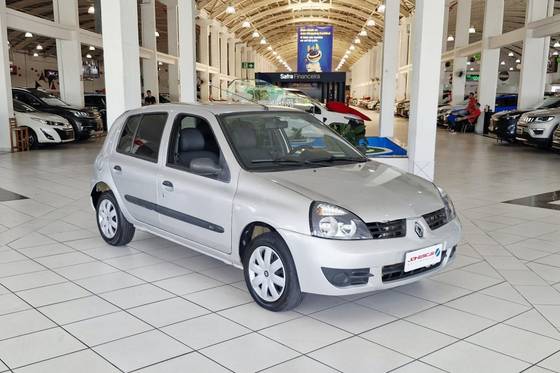 RENAULT CLIO 1.0 CAMPUS 16V FLEX 4P MANUAL RENAULT CLIO 1.0 CAMPUS 16V FLEX 4P MANUAL